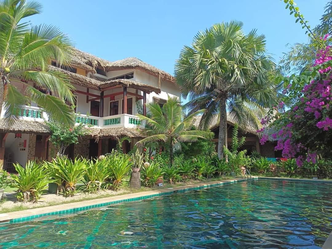 Full Moon Beach Resort Mũi Né Exterior foto